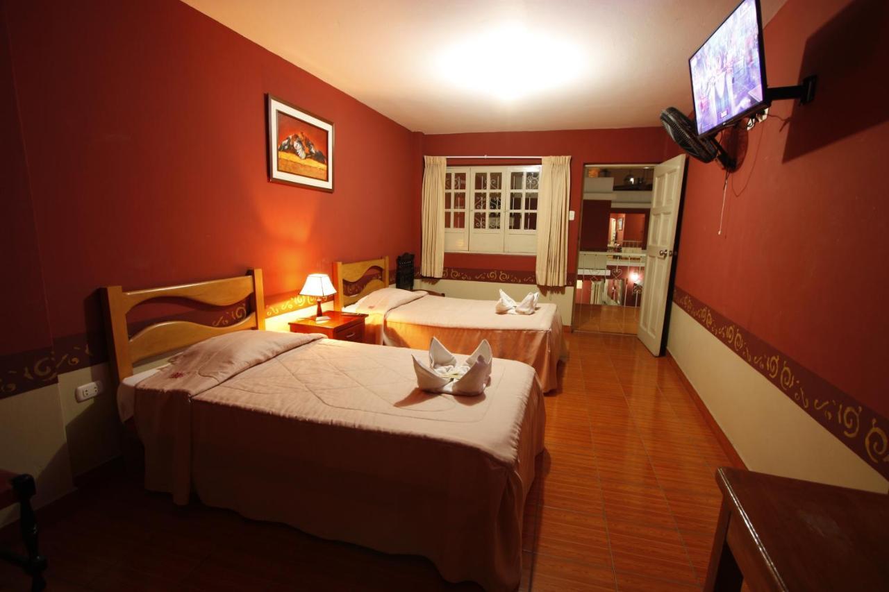 Hotel Colonial Трухільйо Екстер'єр фото