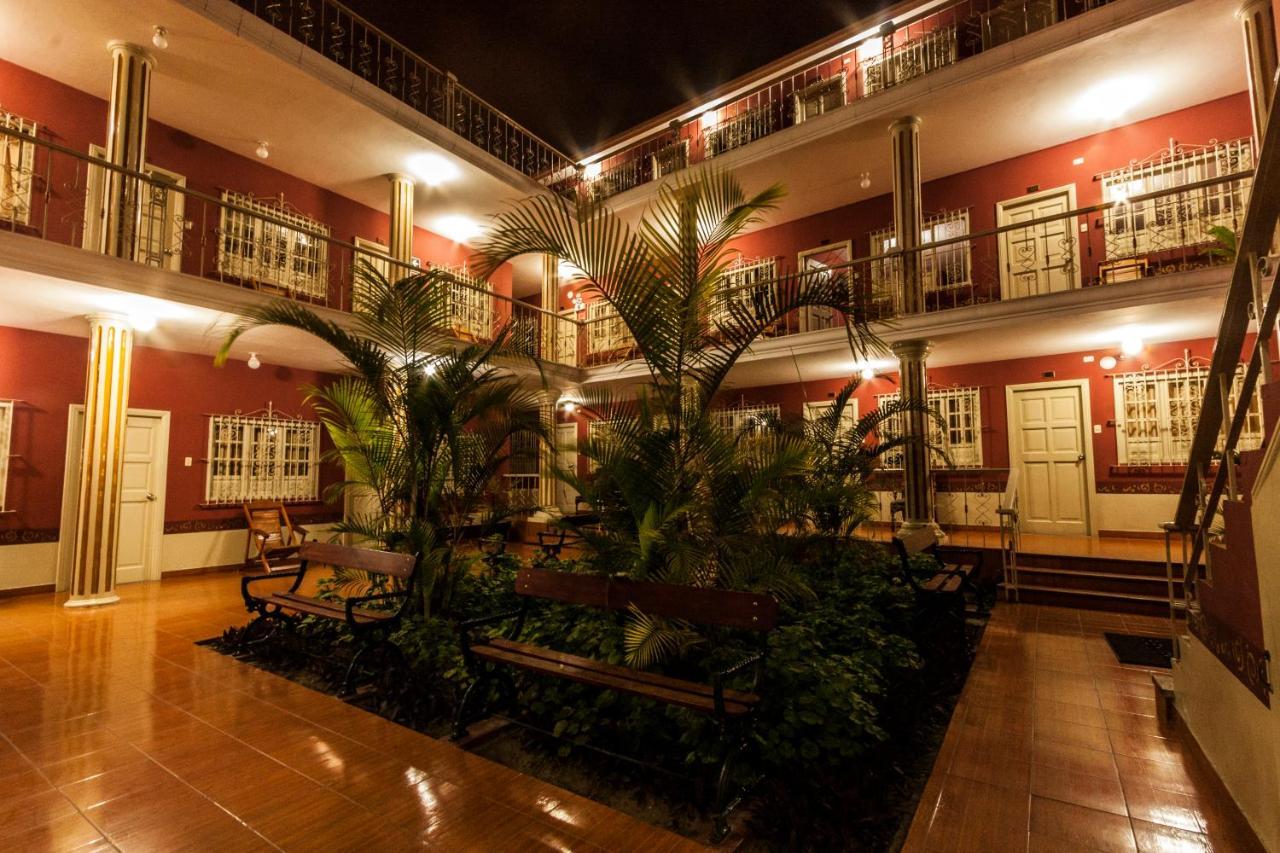 Hotel Colonial Трухільйо Екстер'єр фото
