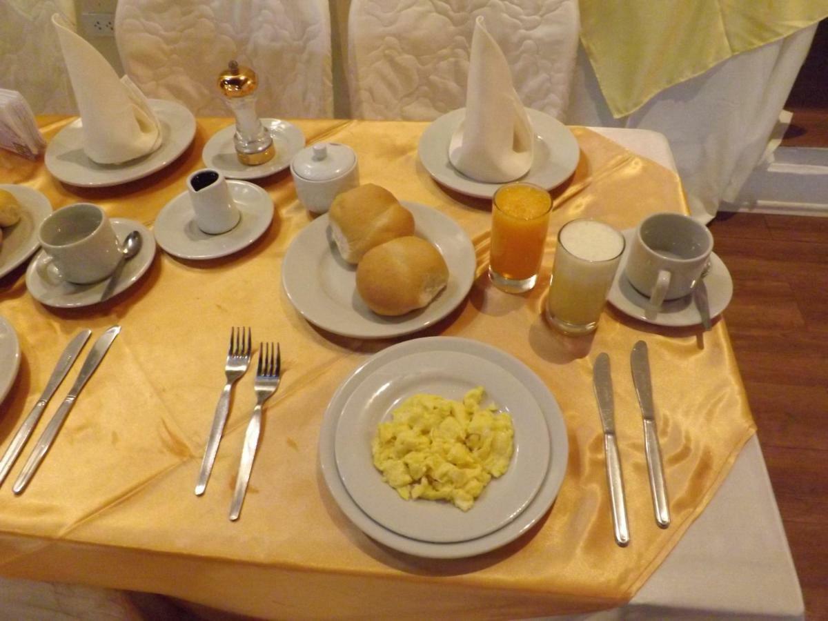 Hotel Colonial Трухільйо Екстер'єр фото