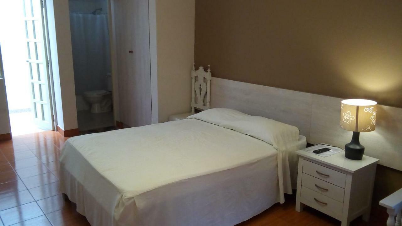 Hotel Colonial Трухільйо Екстер'єр фото